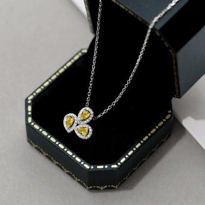 [STREET] Elegante Halskette in Birnenform mit blumenförmigem Schliff
