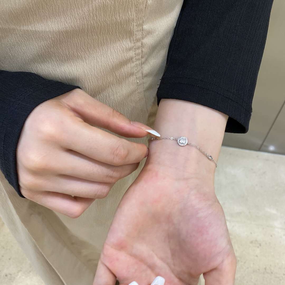 [STREET]Dazzling Round Cut Shape Bracelet