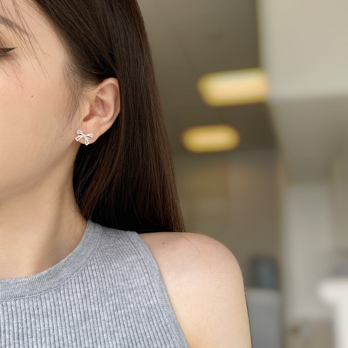 [STREET]Dainty Bow Shape Earrings