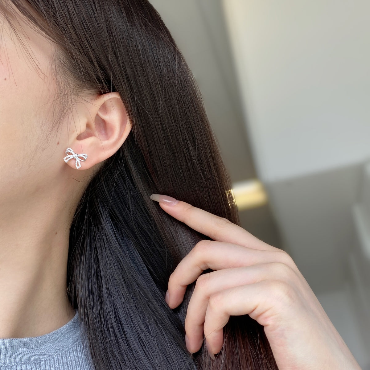 [STREET]Dainty Bow Shape Earrings