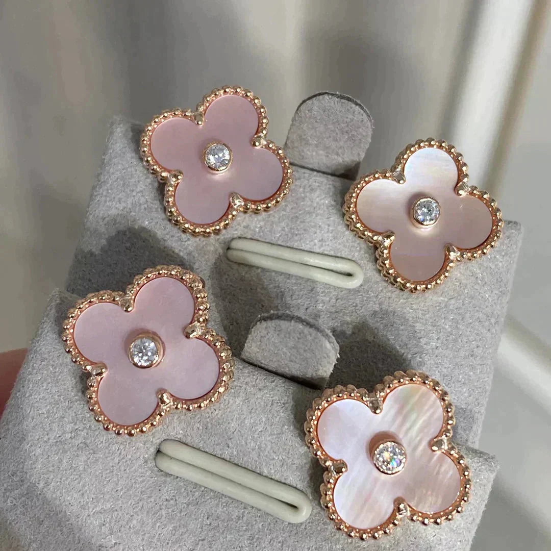 ˇGilded EraˇCLOVER MEDIUM 1 MOTIFS  PINK MOP DIAMOND EARRINGS