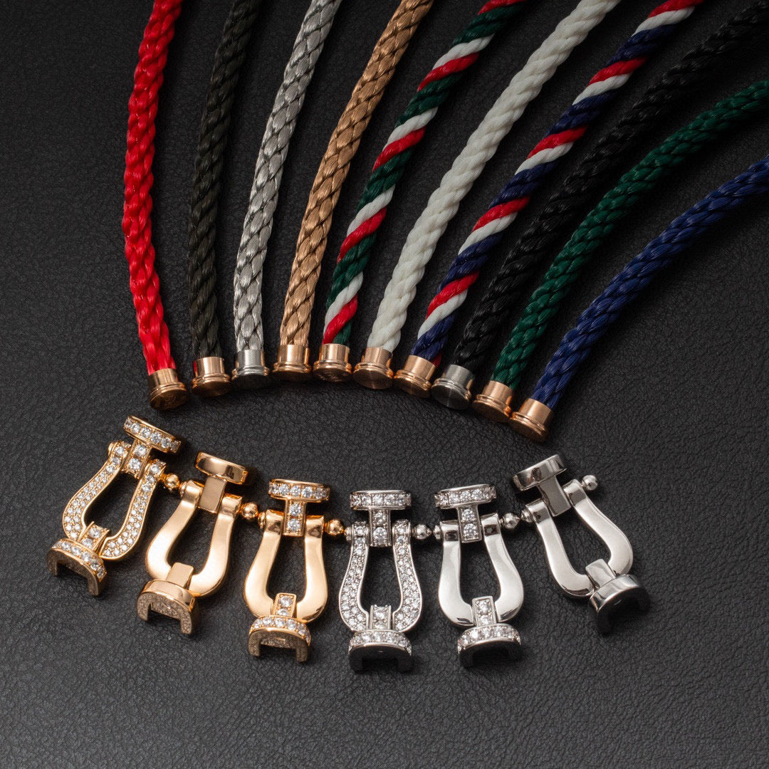 ˇGilded EraˇFORCE LARGE HORSESHOE FULL DIAMOND BRACELET ROSE GOLD