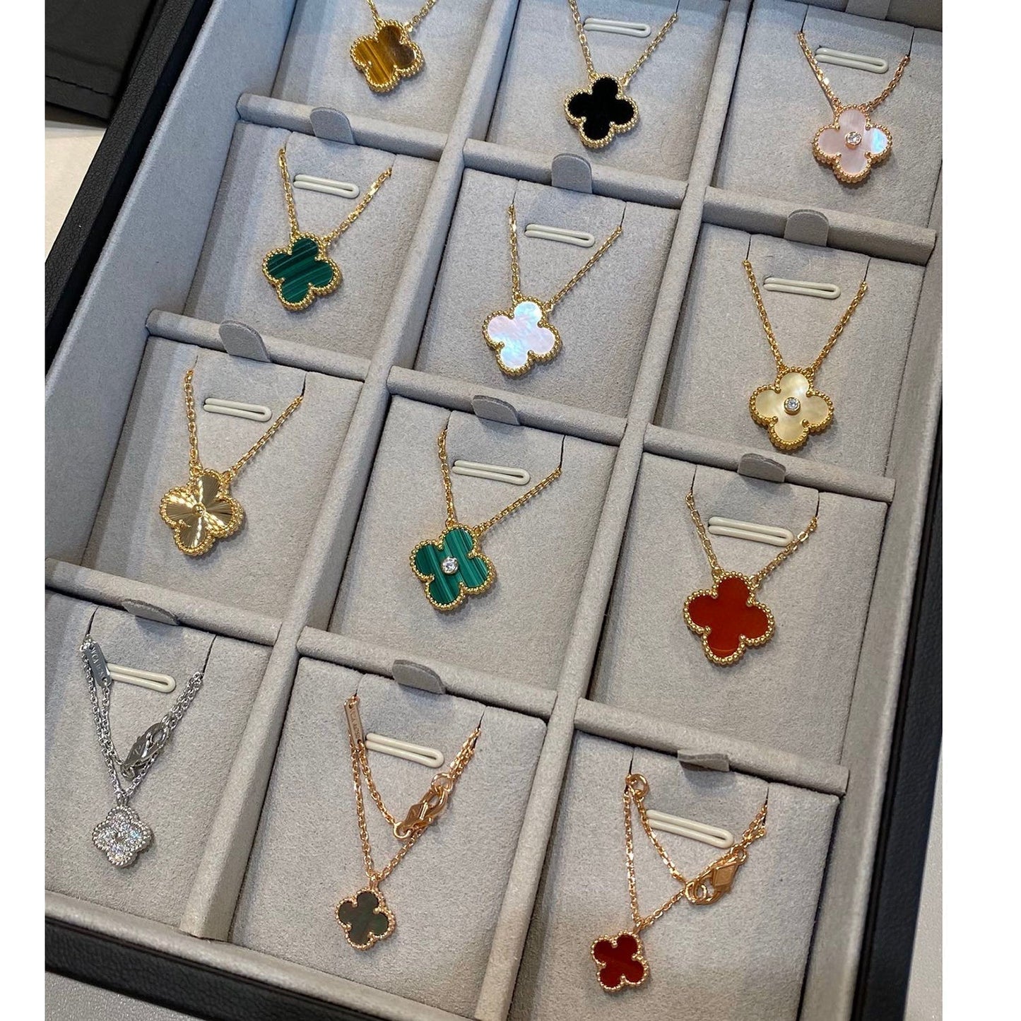 ˇGilded EraˇCLOVER 15MM LASER NECKLACE