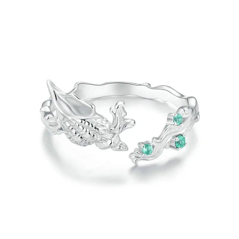 [STREET] Offener Conch-Ring mit grünen Zirkonia-Einlagen aus der Ocean-Serie, verstellbare Ringe