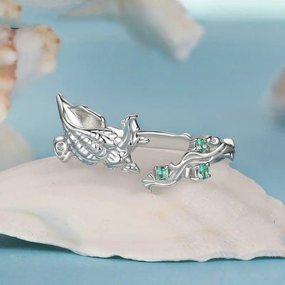 [STREET] Offener Conch-Ring mit grünen Zirkonia-Einlagen aus der Ocean-Serie, verstellbare Ringe