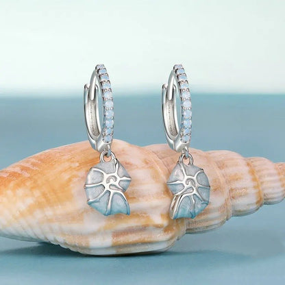 [STREET]Ohrclips mit blauer Muschelform, hypoallergen