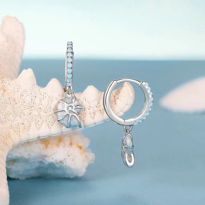 [STREET]Ohrclips mit blauer Muschelform, hypoallergen